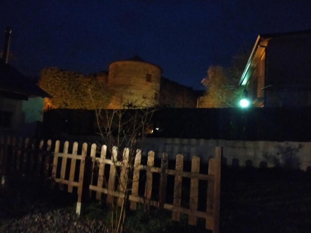 Albergue El Castillo فيلافرانكا ديل بيرزو المظهر الخارجي الصورة