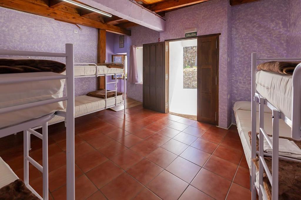 Albergue El Castillo فيلافرانكا ديل بيرزو المظهر الخارجي الصورة